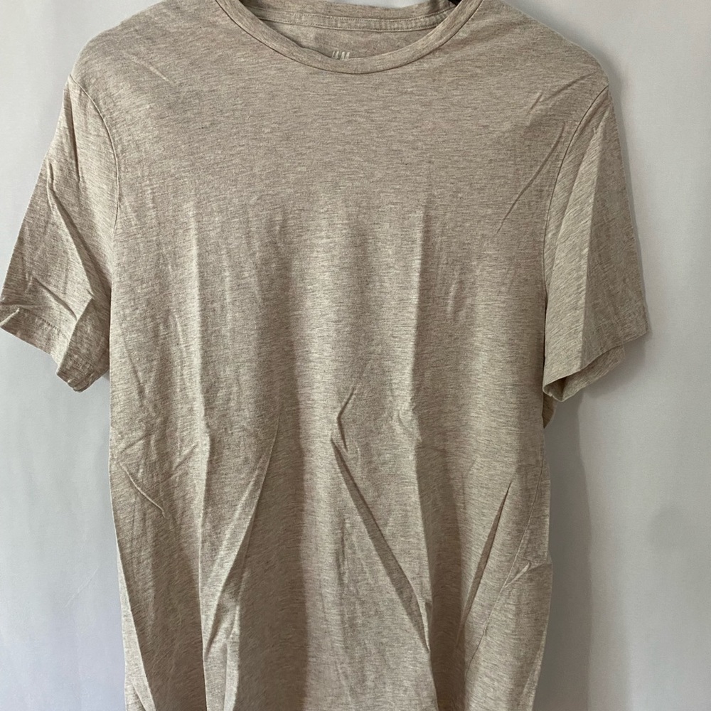 H and M shirt
